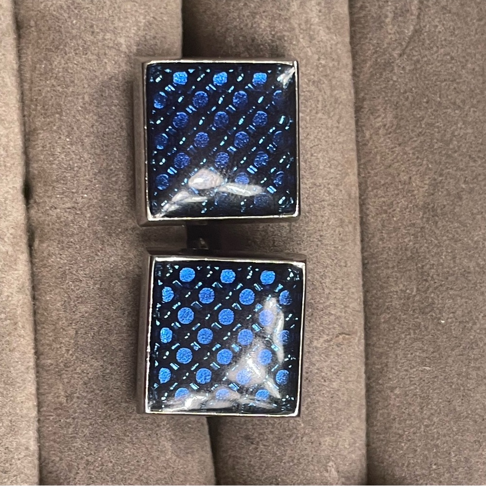 Cuff links